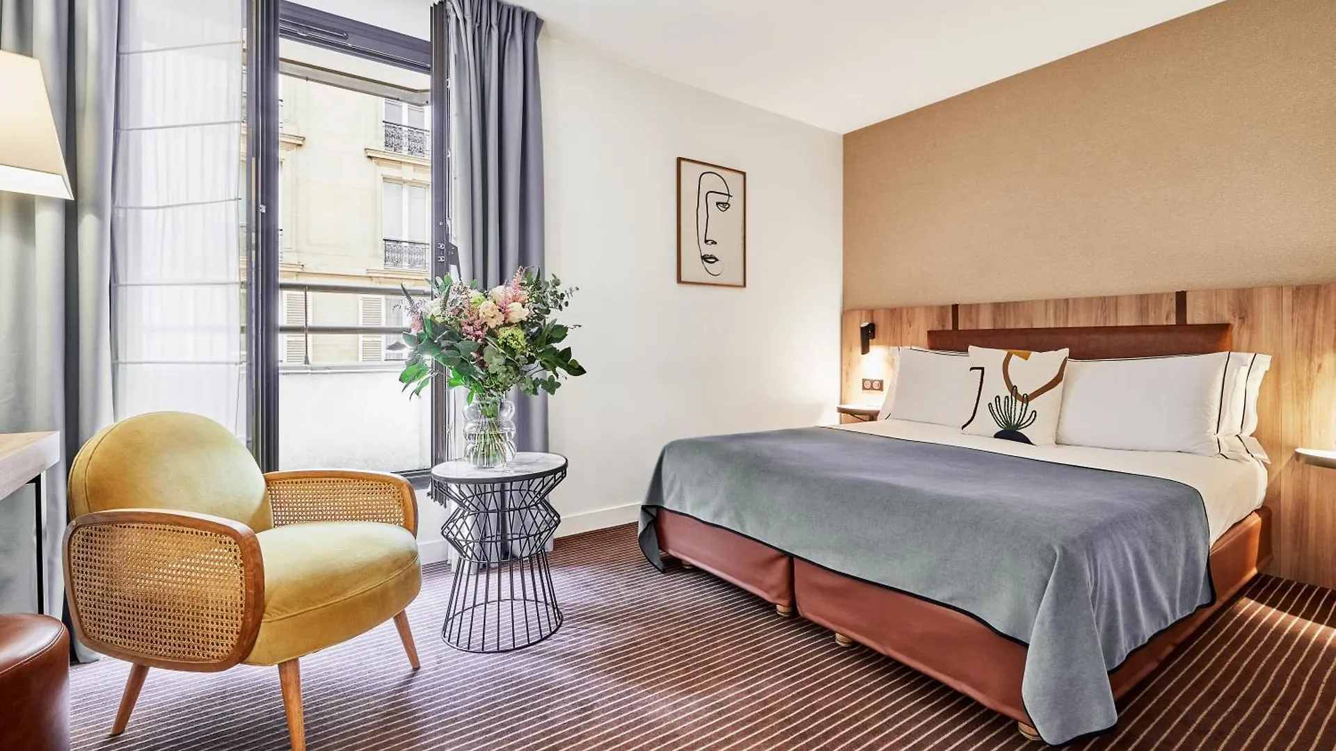Plaza Tour Eiffel Hotel Paris
