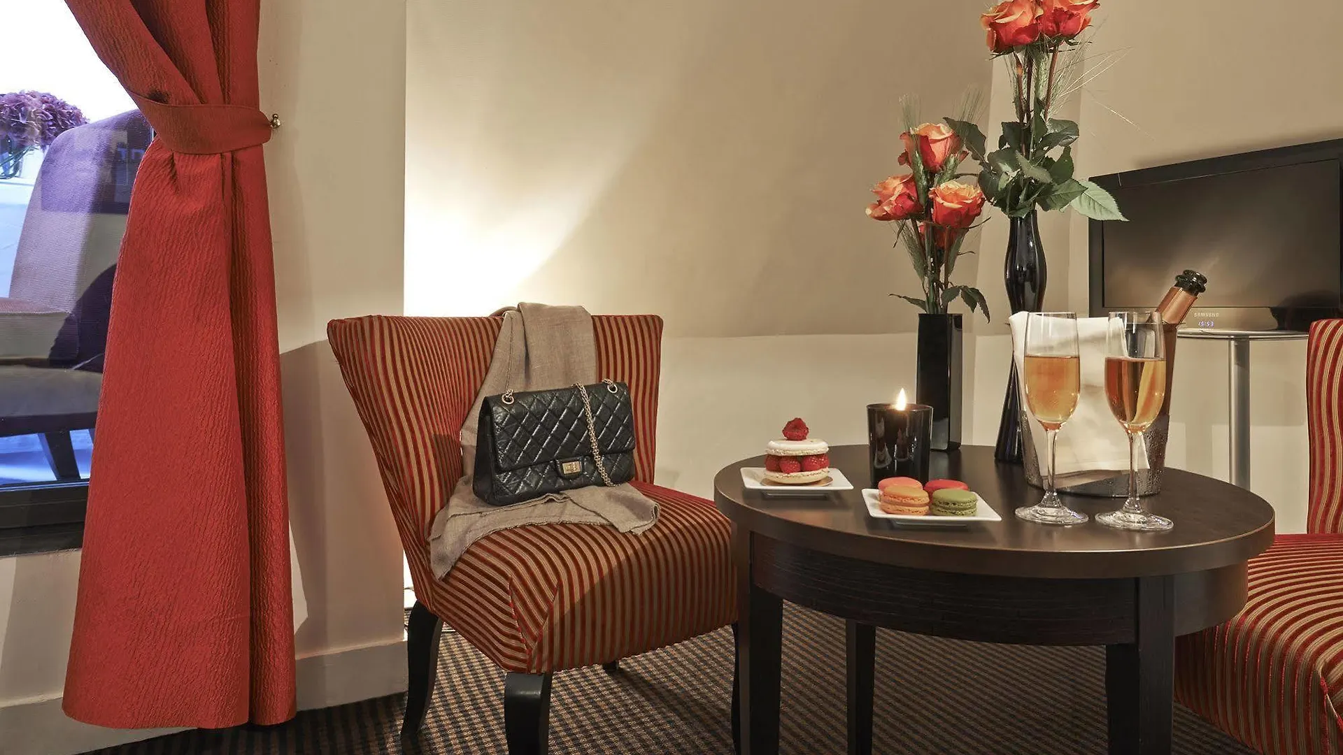 Plaza Tour Eiffel Hotel Paris